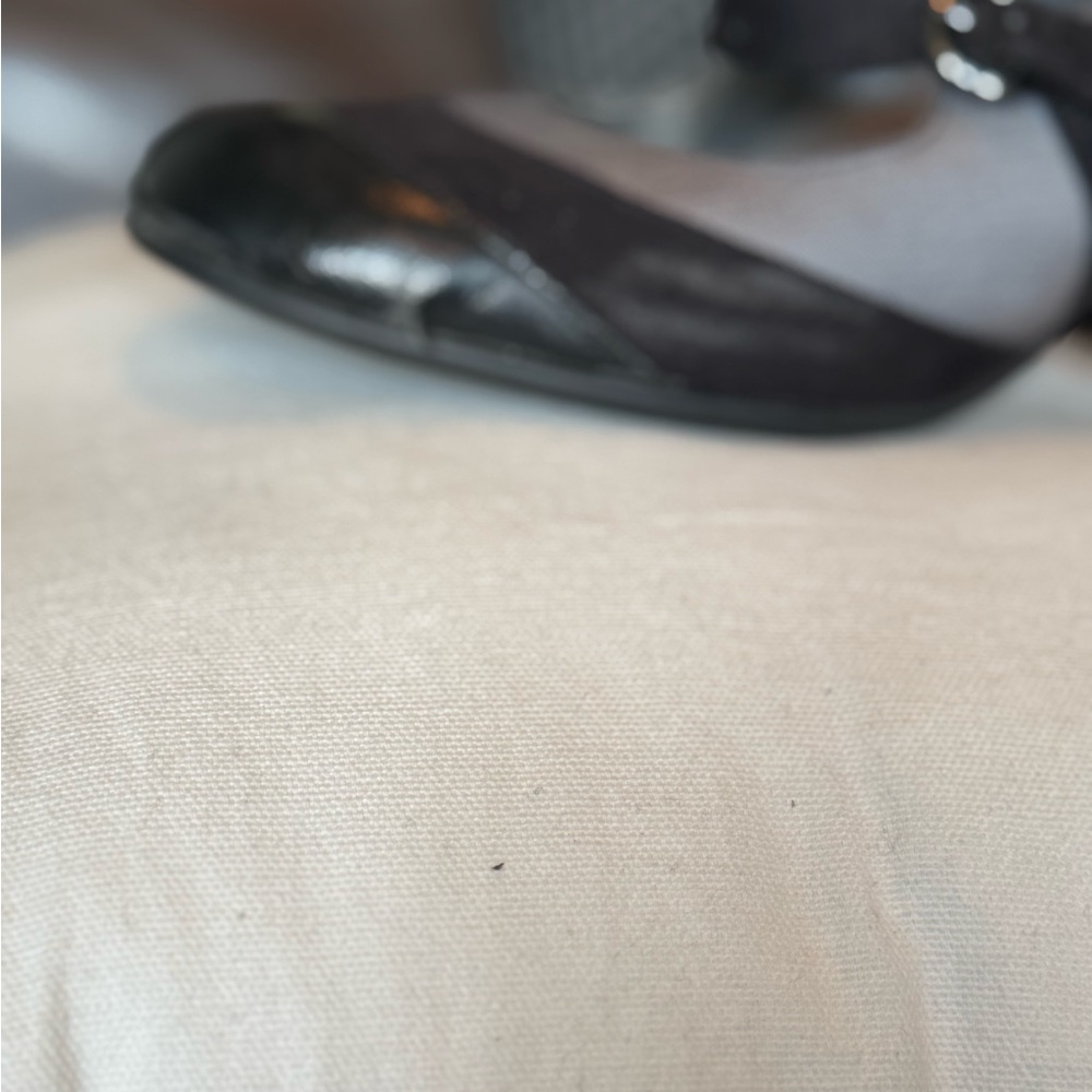 Aerosoles Women's Black and Gray Leather Mary Jane Heel Shoes - Picture 6 of 10